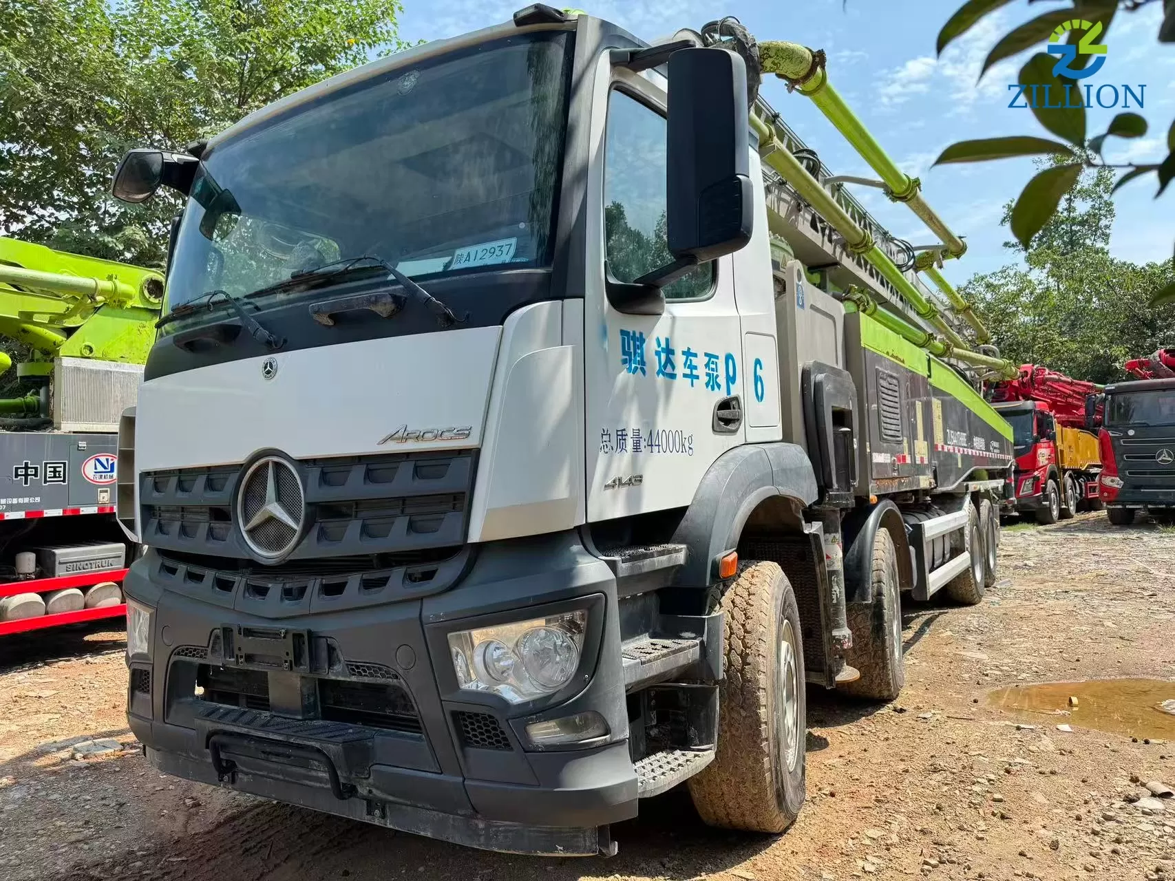 High Quality 2021 Zoomlion Boom Pump 62m Truck- mounted Concrete Pump Truck on Mercedes-Benz Chassis