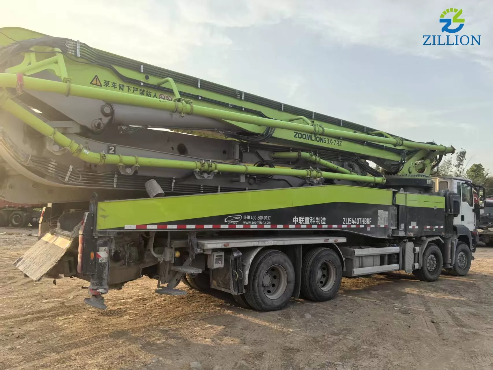 High Quality 2022 Zoomlion Boom Pump 63m Truck- mounted Concrete Pump Car on Sitrak Chassis