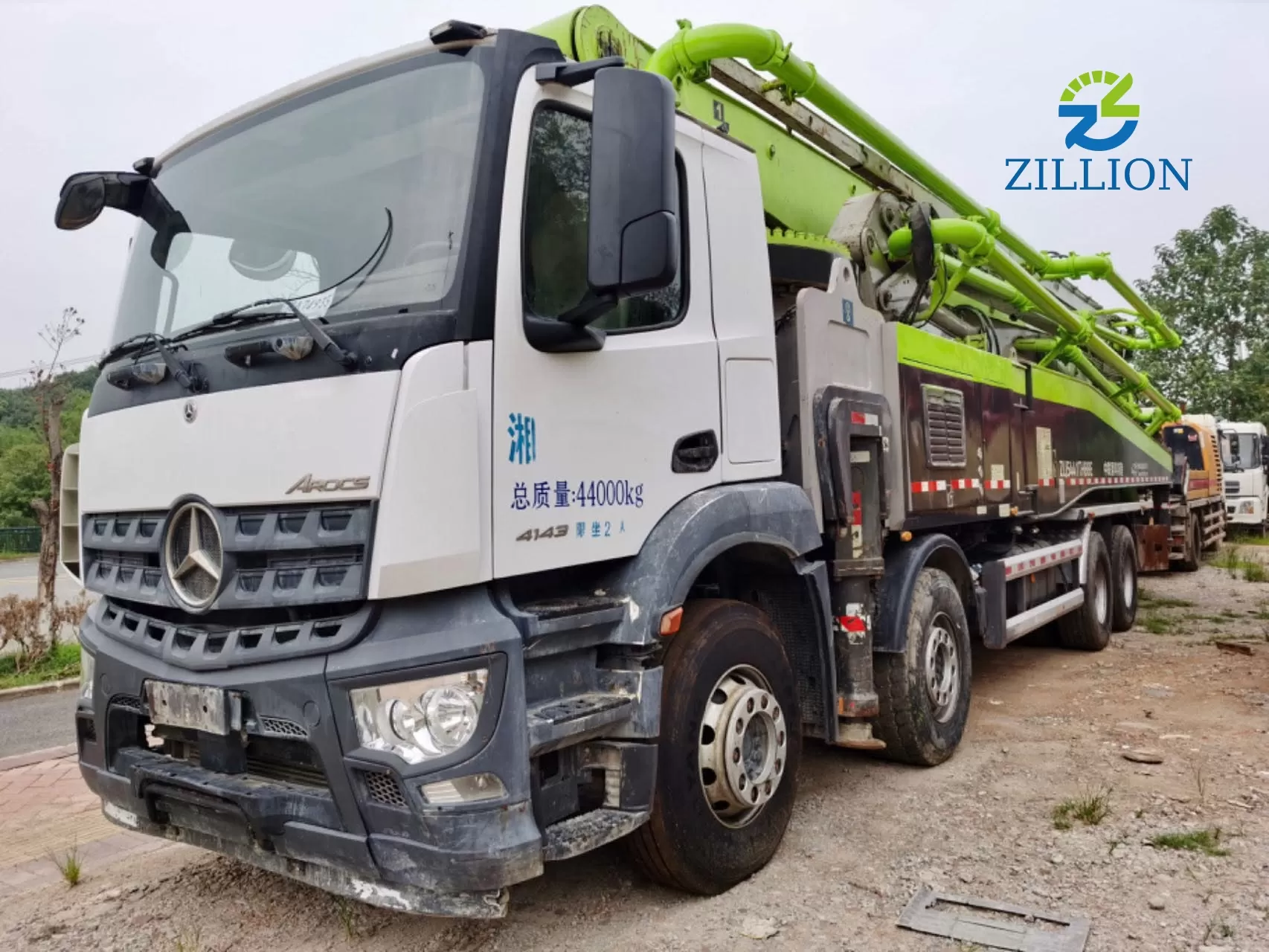 2020 Zoomlion 56m Truck-Mounted Concrete Pump Truck with Mercedes-Benz Chassis