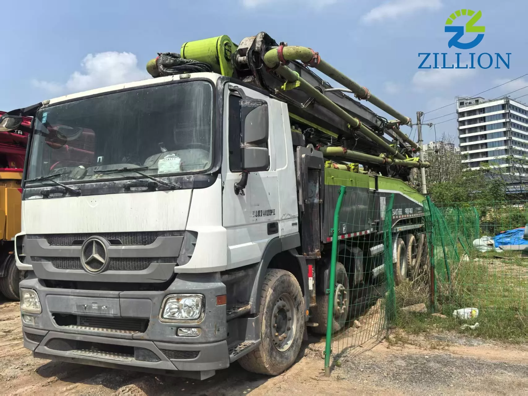 High Quality 2018 Zoomlion Boom Pump 56m Truck- mounted Concrete Pump Car on Benz Chassis