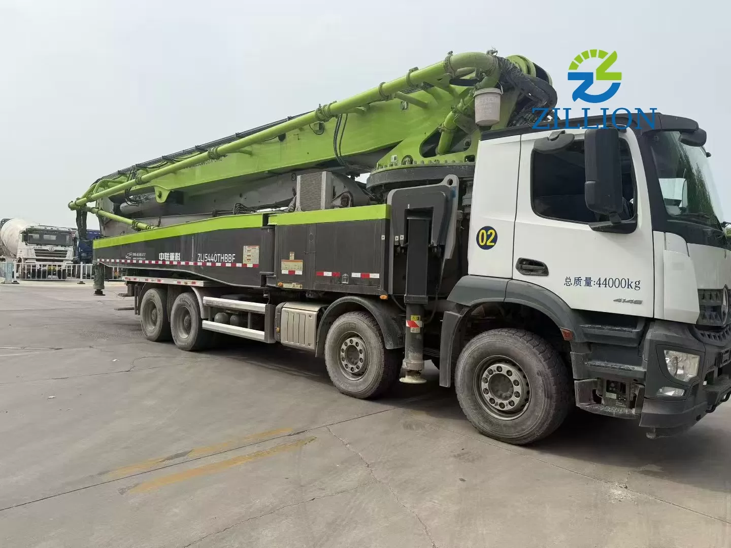 2022 Used Zoomlion 62M Concrete Pump Truck | Mercedes-Benz Chassis | Reliable High-Reach Solution