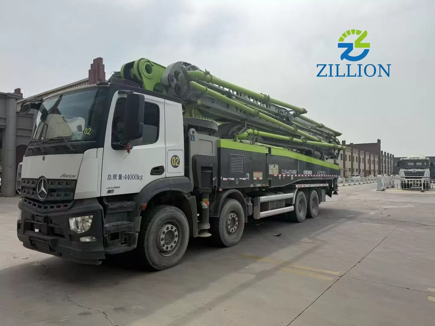2022 Used Zoomlion 62M Concrete Pump Truck | Mercedes-Benz Chassis | Reliable High-Reach Solution