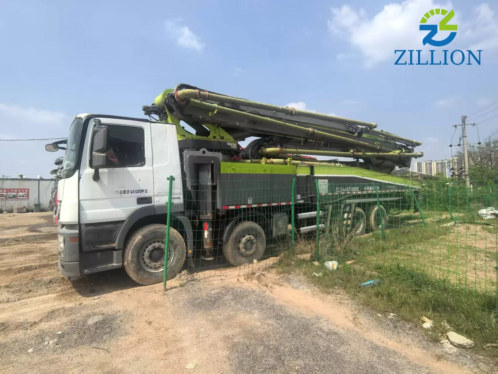 High Quality 2018 Zoomlion Boom Pump 56m Truck- mounted Concrete Pump Car on Benz Chassis