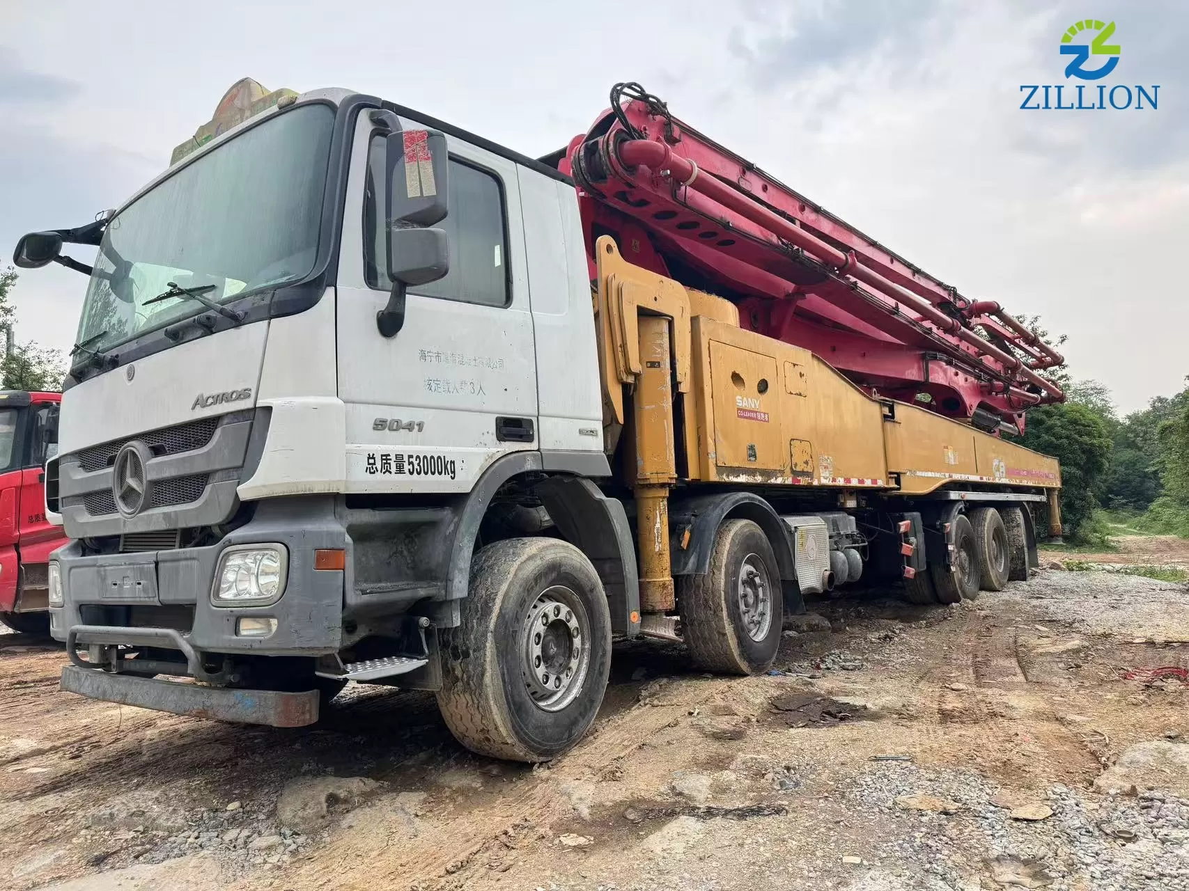 High Quality 2017 SANY Boom Pump 62m Truck- mounted Concrete Pump Car on Benz Chassis
