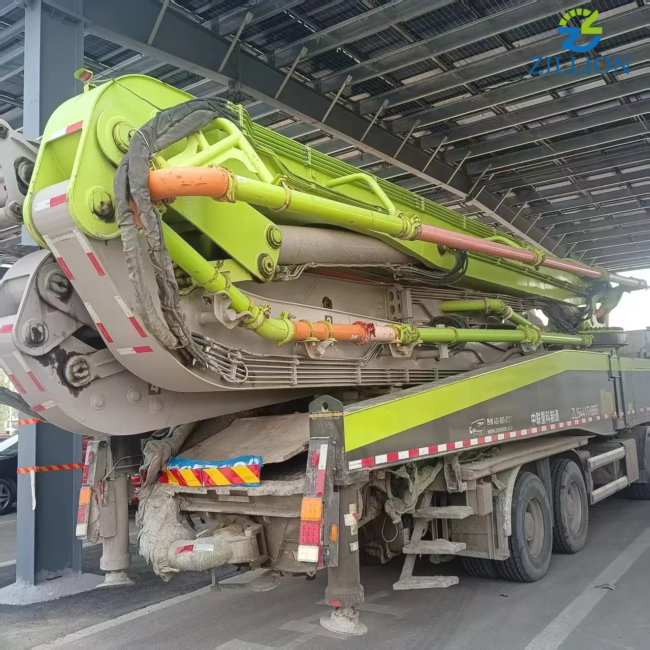 High Quality 2020 Zoomlion Boom Pump 63m Truck- mounted Concrete Pump Car on Benz Chassis