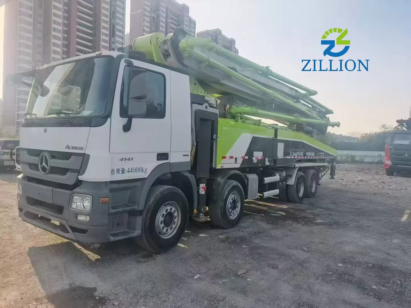 2019 Used Zoomlion 56M Concrete Pump Truck | Mercedes Chassis | Reliable High-Reach Solution