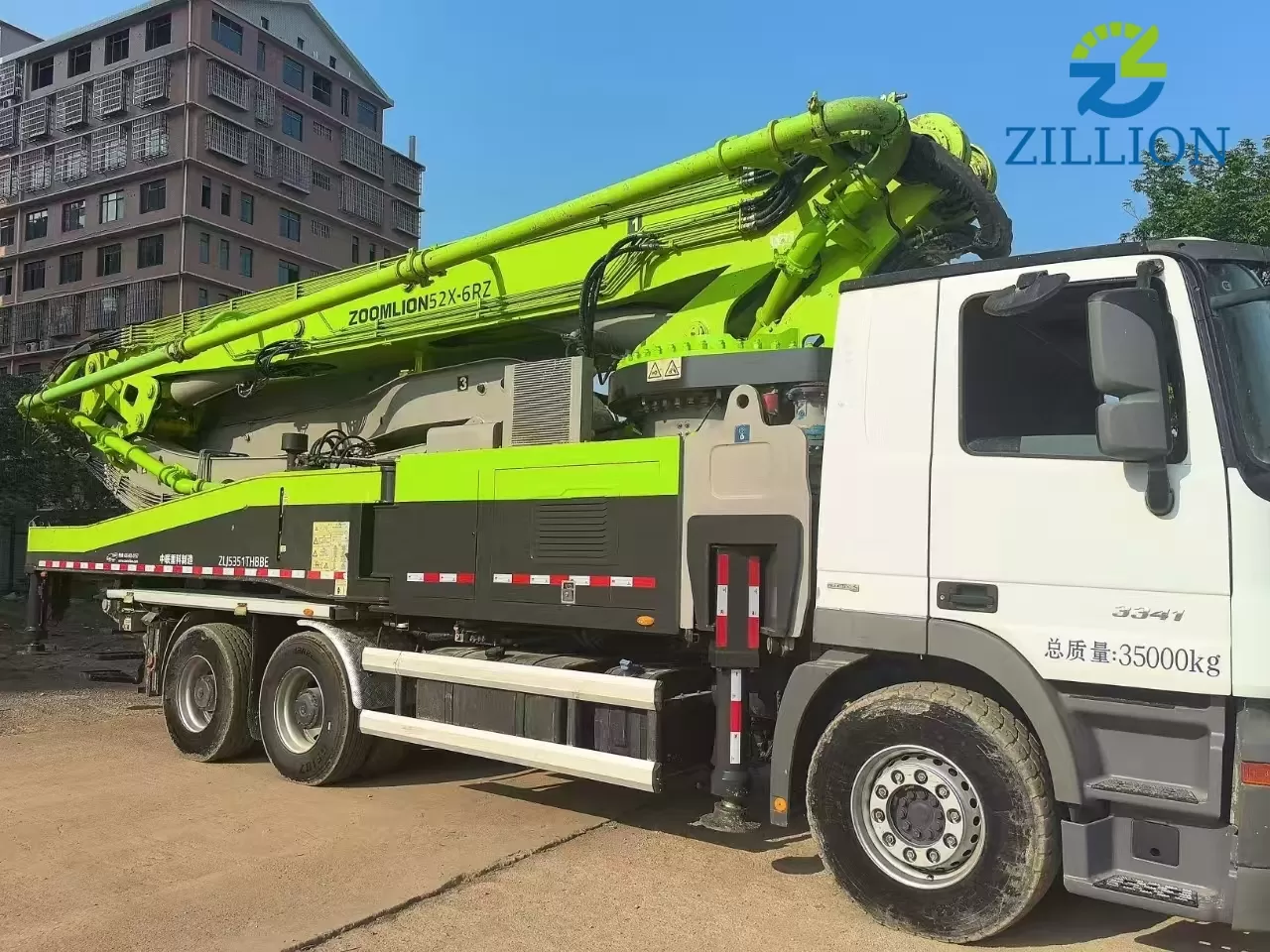 High Quality 2020 Zoomlion Boom Pump 52m Truck- mounted Concrete Pump Car on Benz Chassis