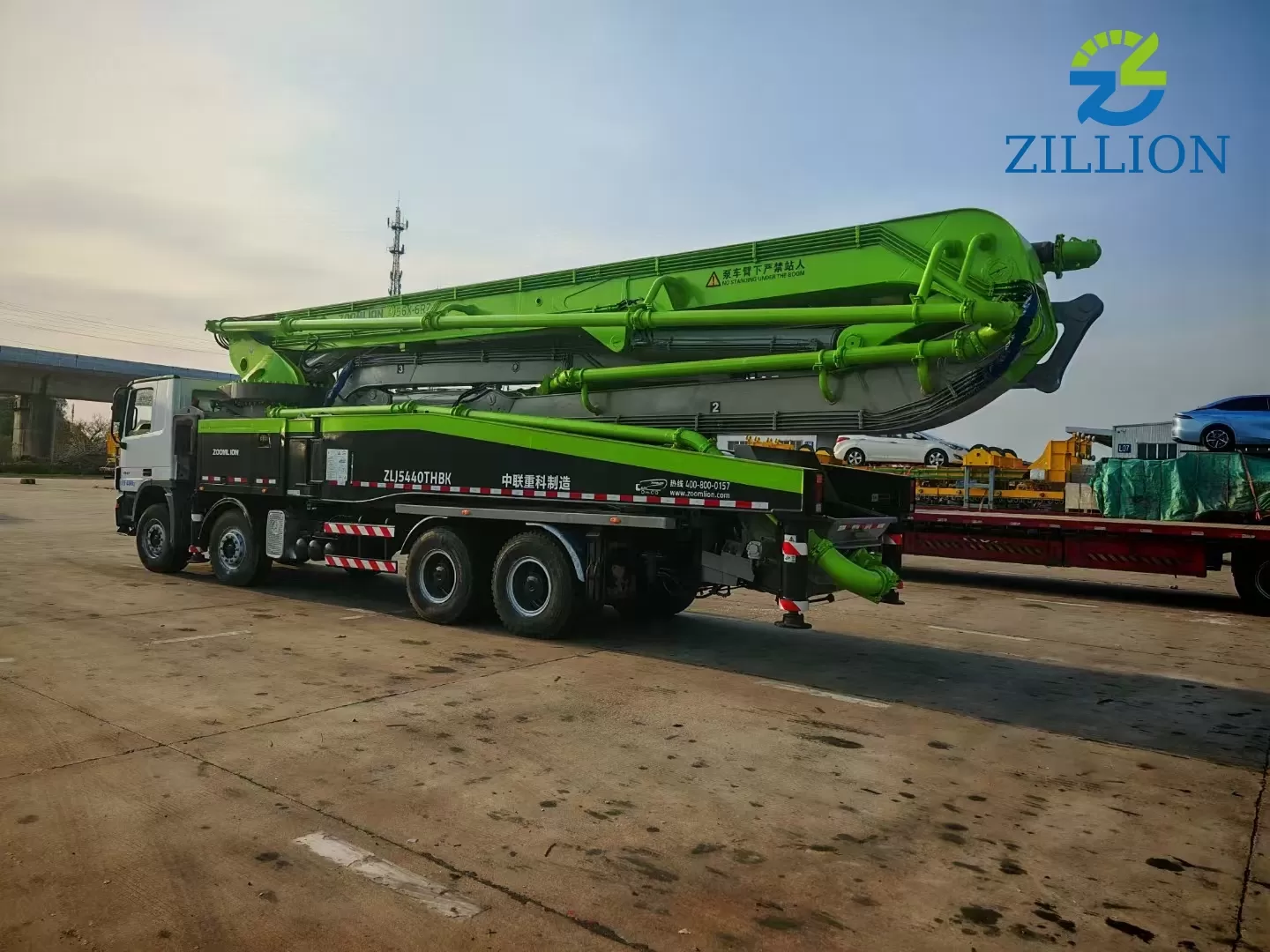 High Quality 2012 Zoomlion Boom Pump 56m Truck- mounted Concrete Pump Car on Benz Chassis